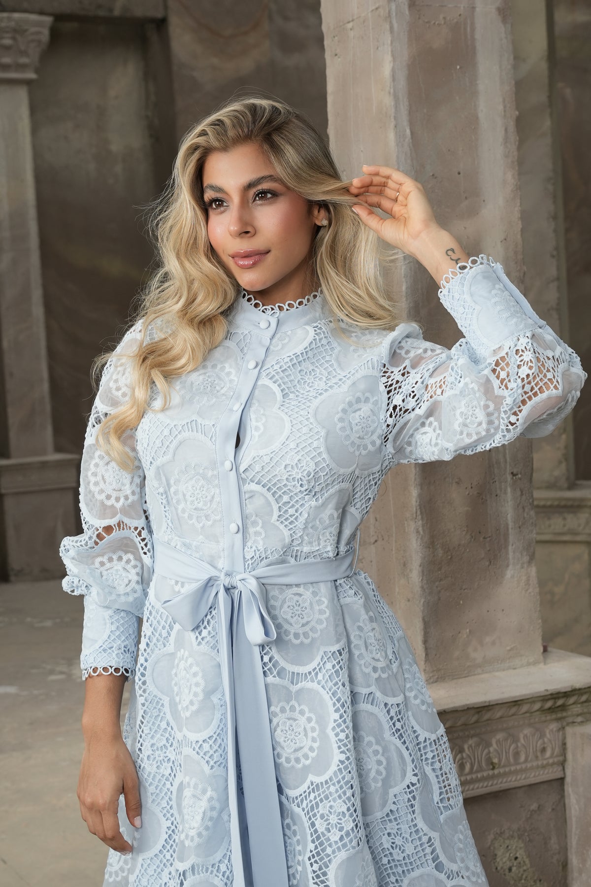 Vestido Corto Celestina Lace