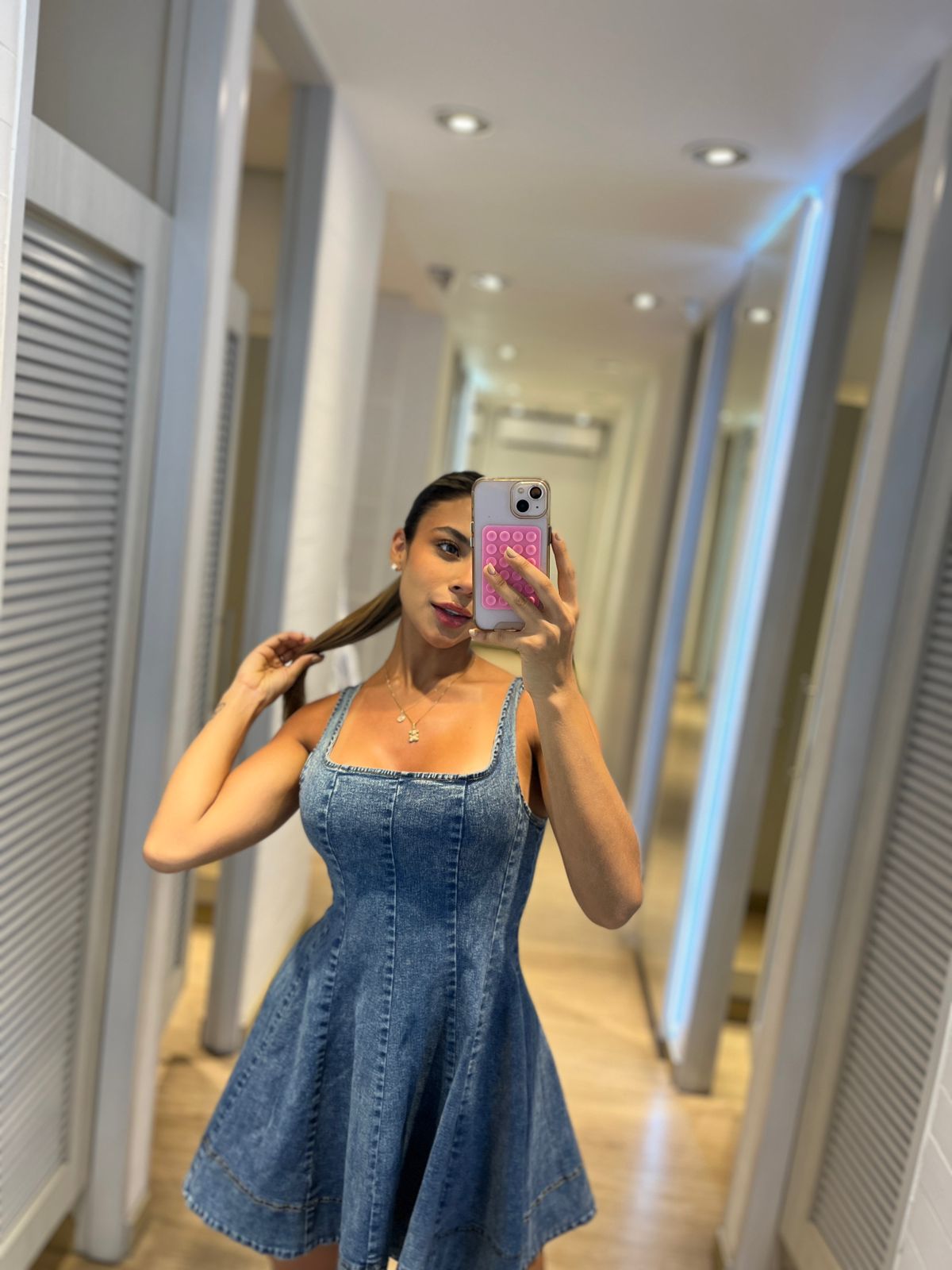 VESTIDO CORTO