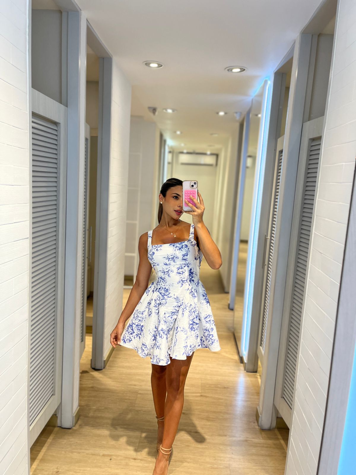 VESTIDO